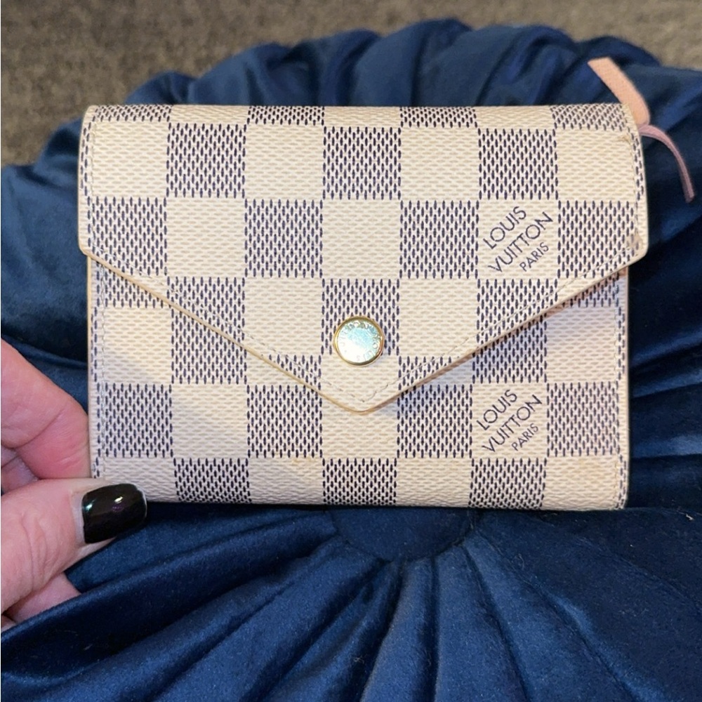 Louis Vuitton Damier Azur wallet
